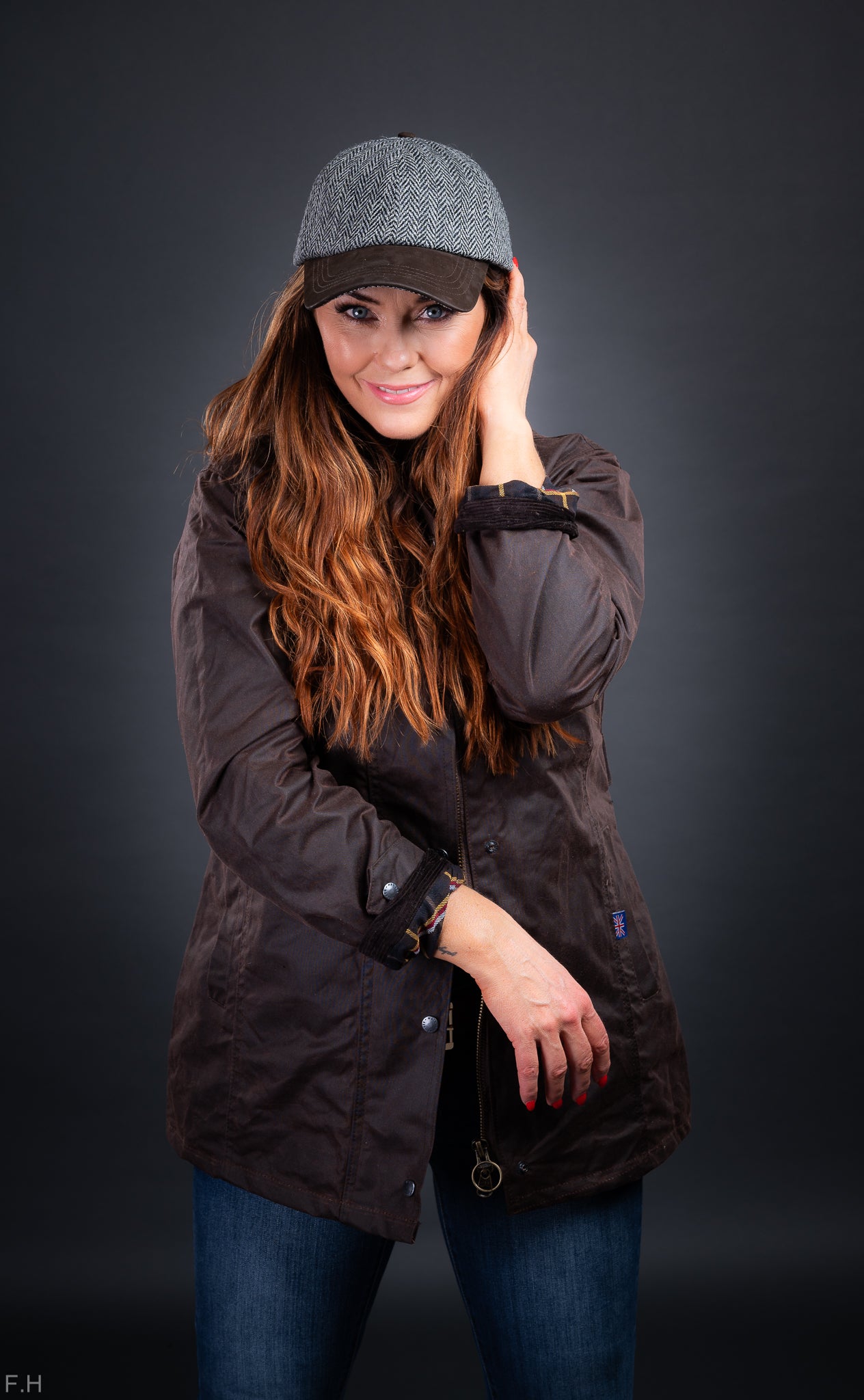 Wax Jakki Victoria Brown. Walker and Hawkes Jacket Color