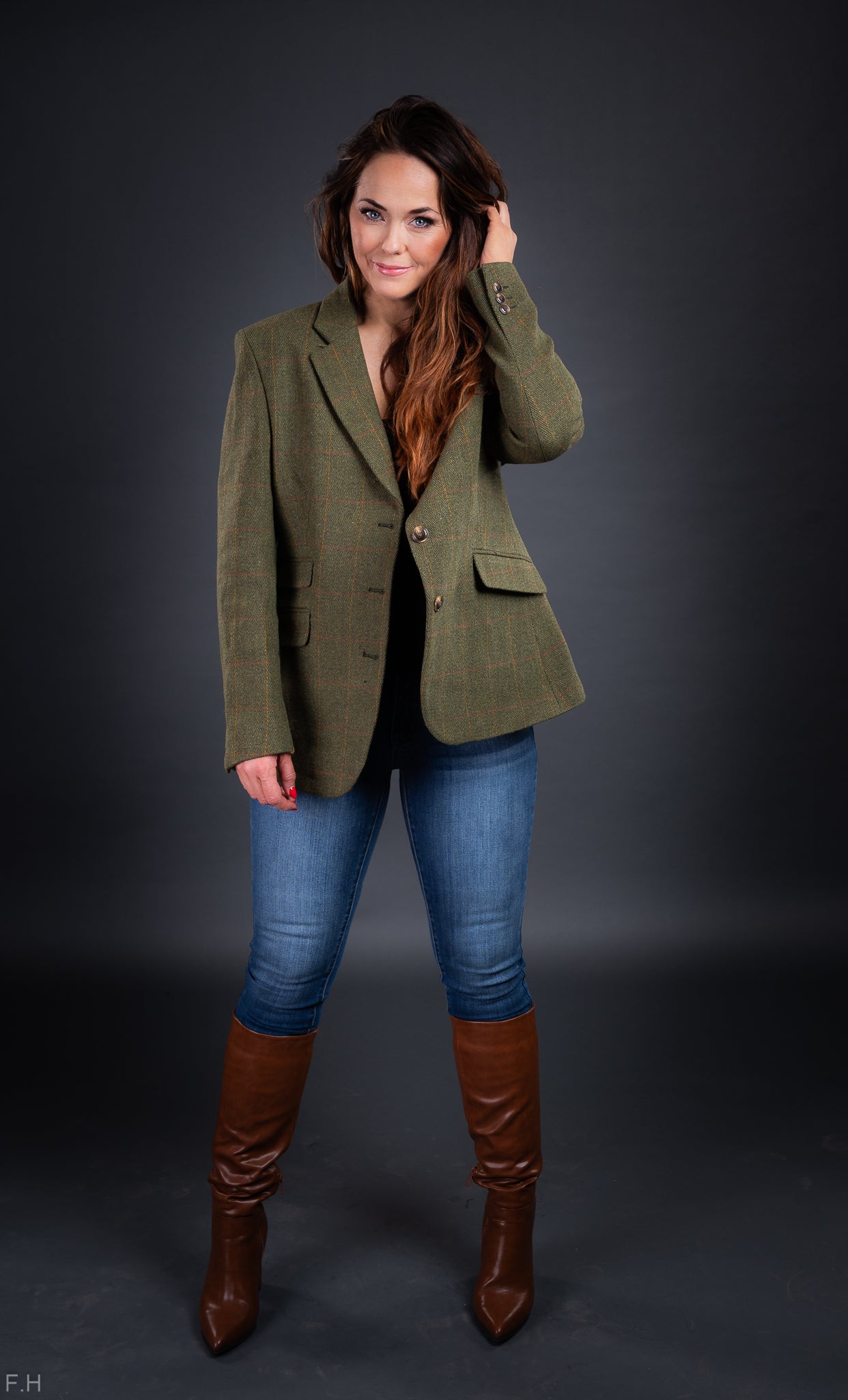 Blazer Derby Tweed Dark Sage. Walker and Hawkes – Ladies Mayland