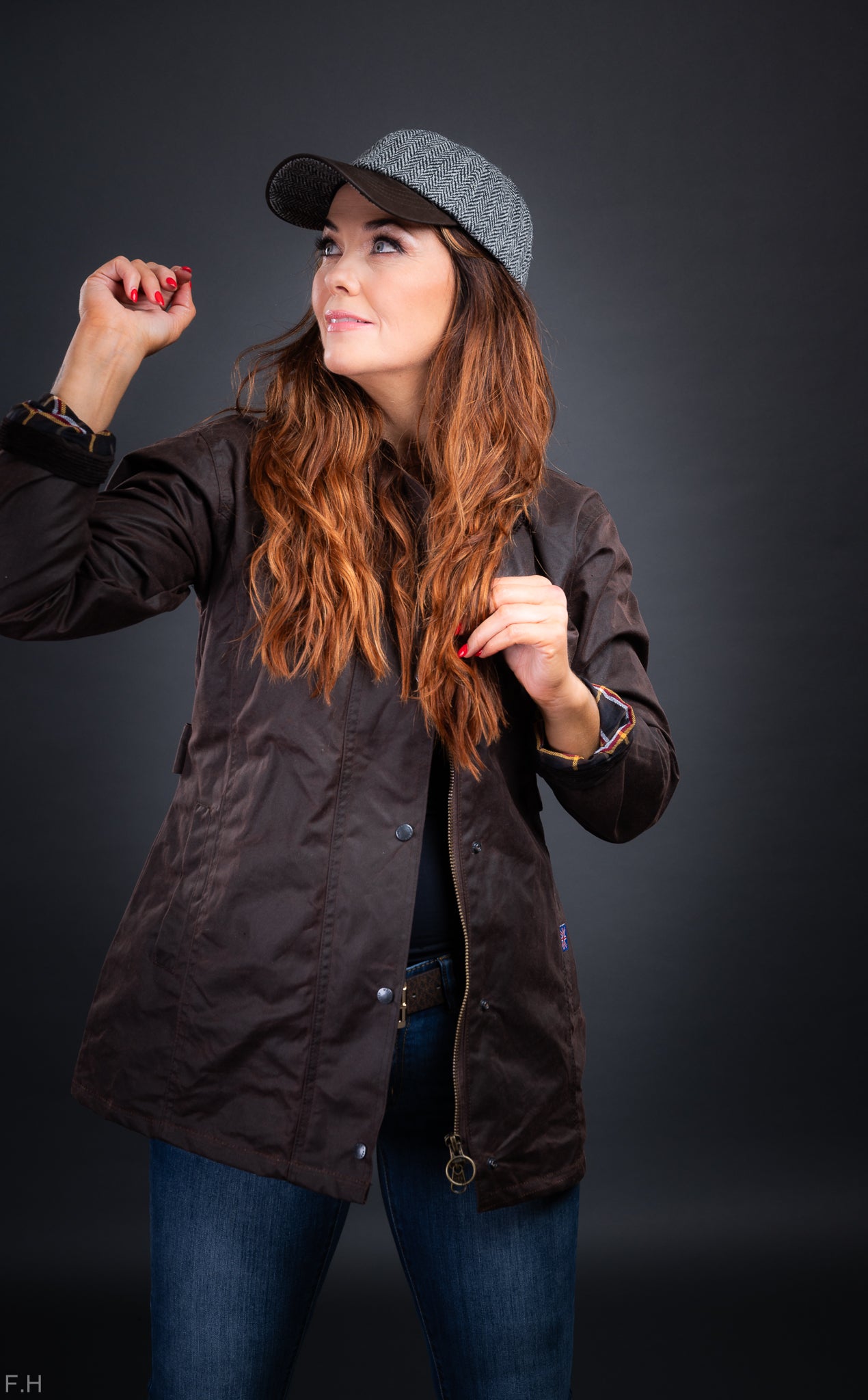 Wax Jakki Victoria Brown. Walker and Hawkes Jacket Color