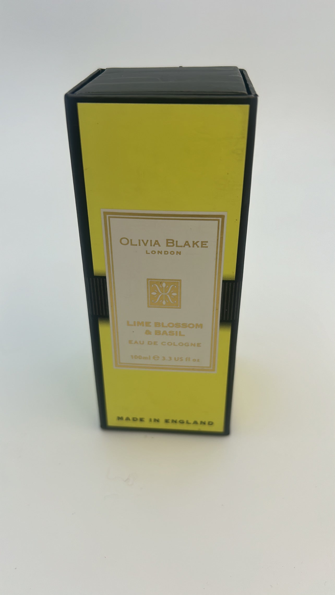 Ilmvatn Olivia Blake London