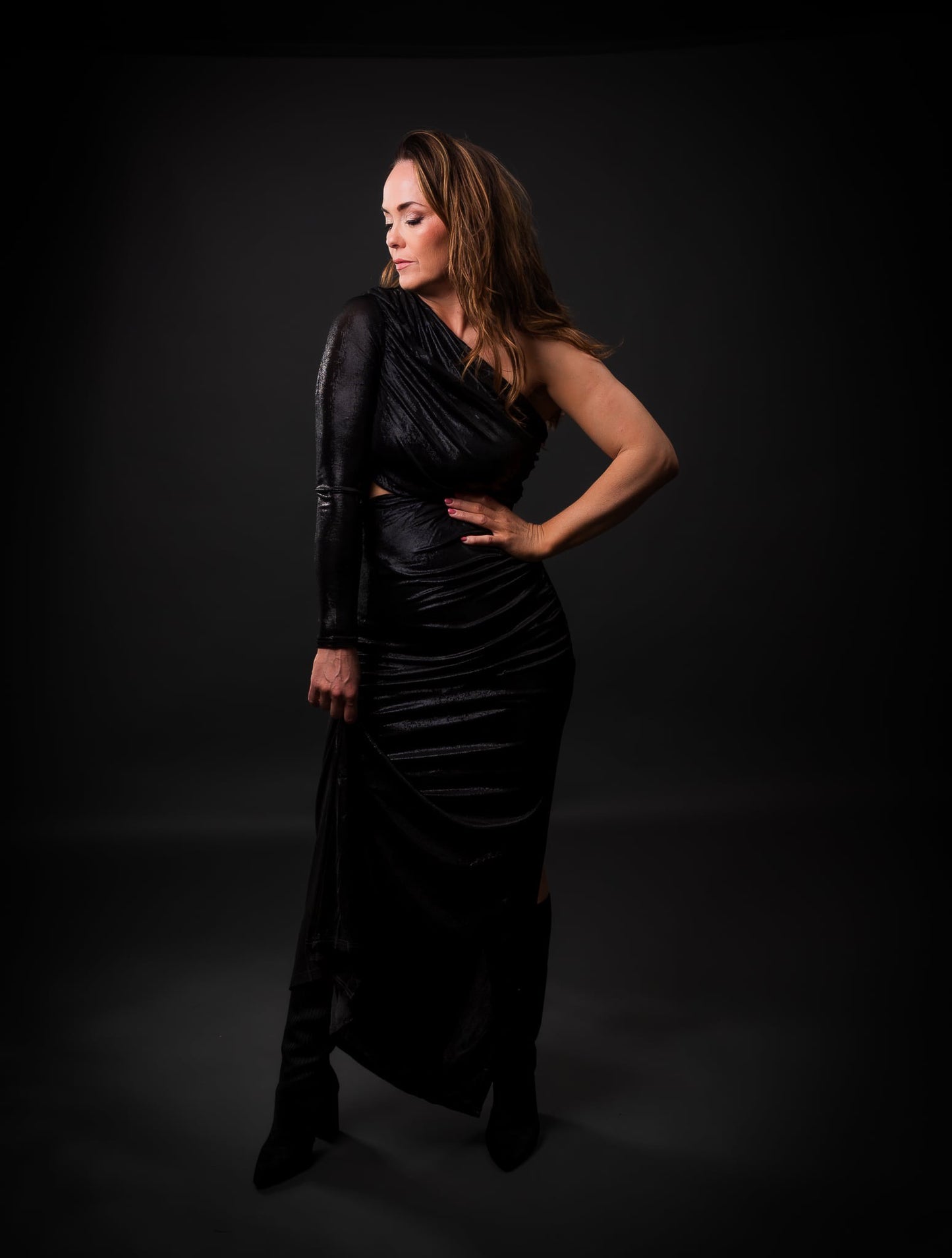 Kjóll Metallic Cut Out One Shoulder Maxi Dress 23125