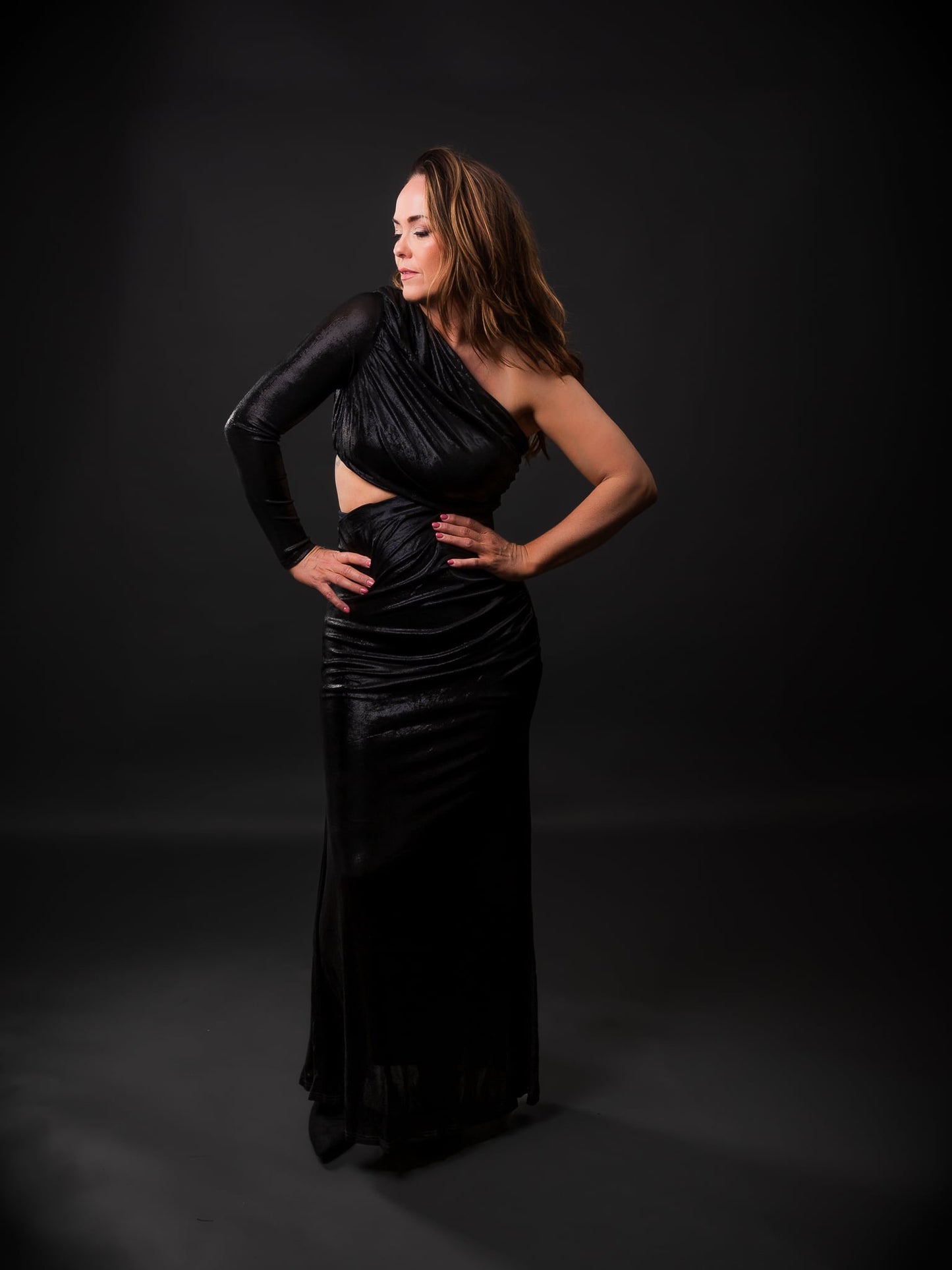 Kjóll Metallic Cut Out One Shoulder Maxi Dress 23125