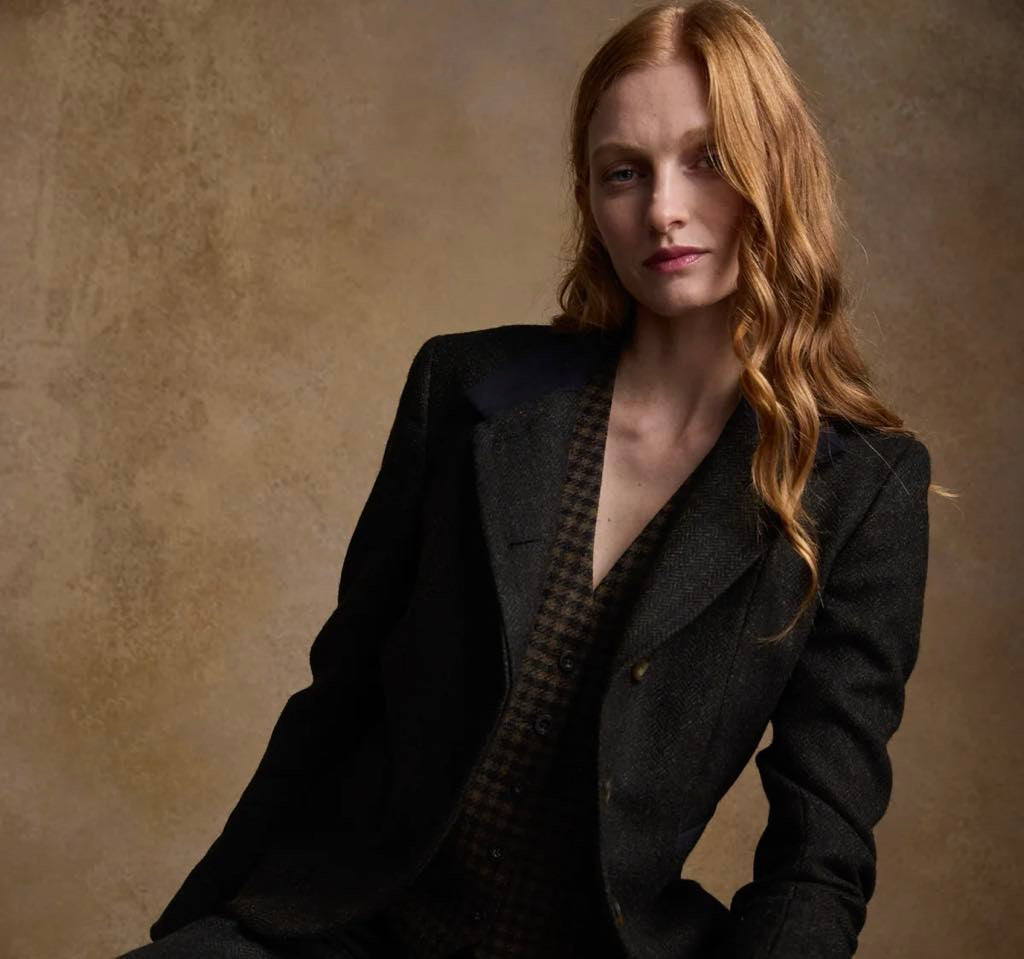 Blazer Sasha Tweed Winning Green. Walker and Hawkes – Ladies Jack Murphy