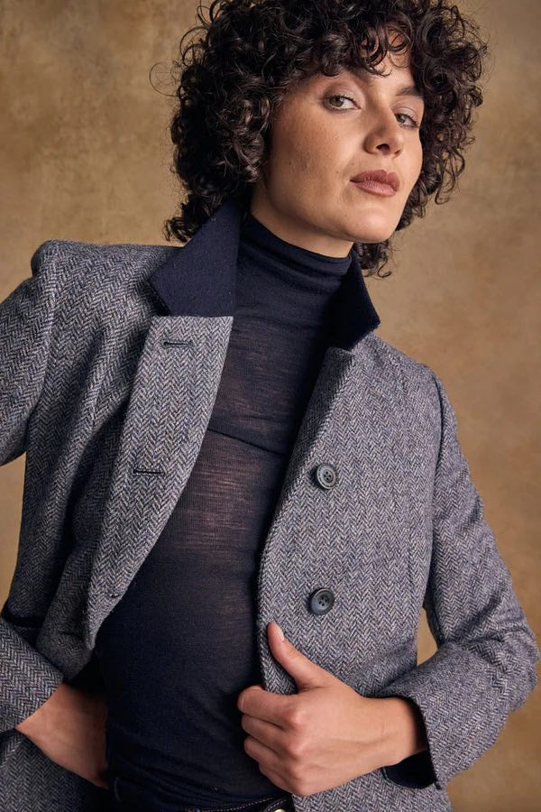 Blazer Sasha Tweed Blue Moon. Walker and Hawkes – Ladies Jack Murphy Central Iceland