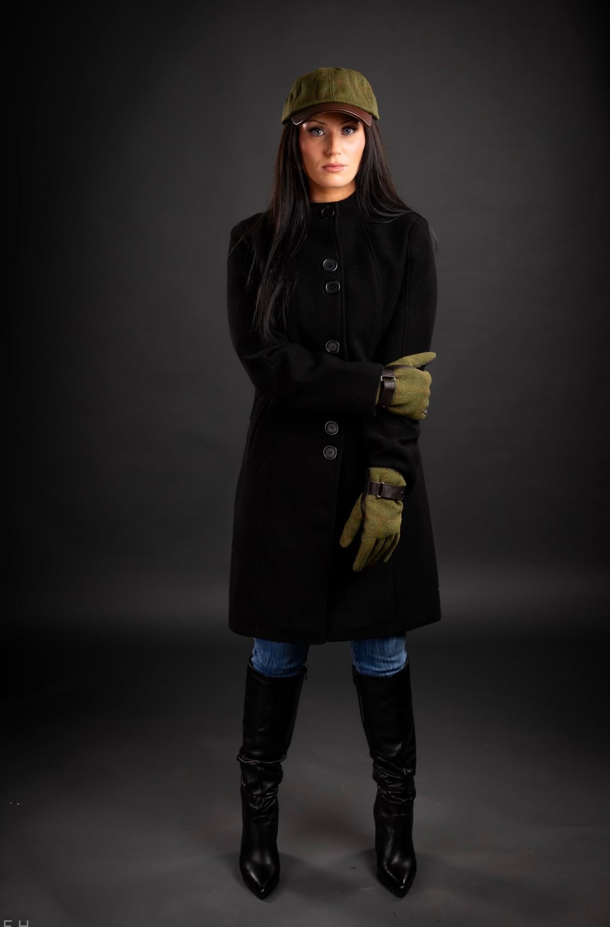 Hanskar Walkes and Hawkes Tweed Green Central Iceland