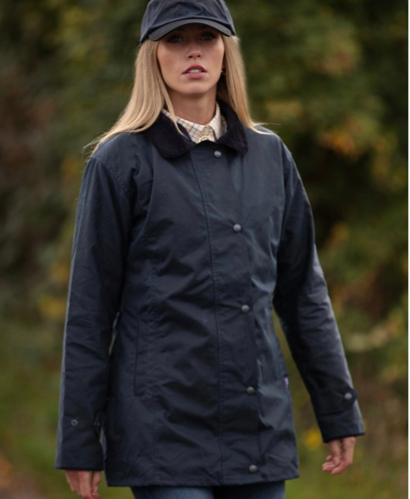 Wax Jakki Victoria Navy. Walker and Hawkes Jacket Color Central Iceland