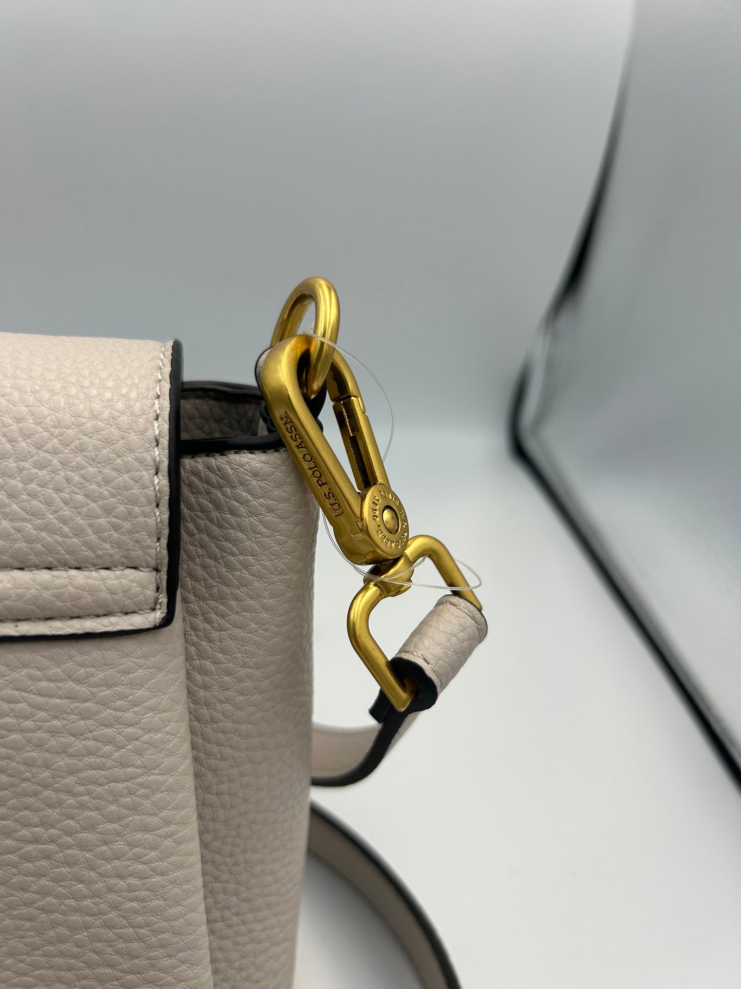 Polo Veski Beige Central Iceland