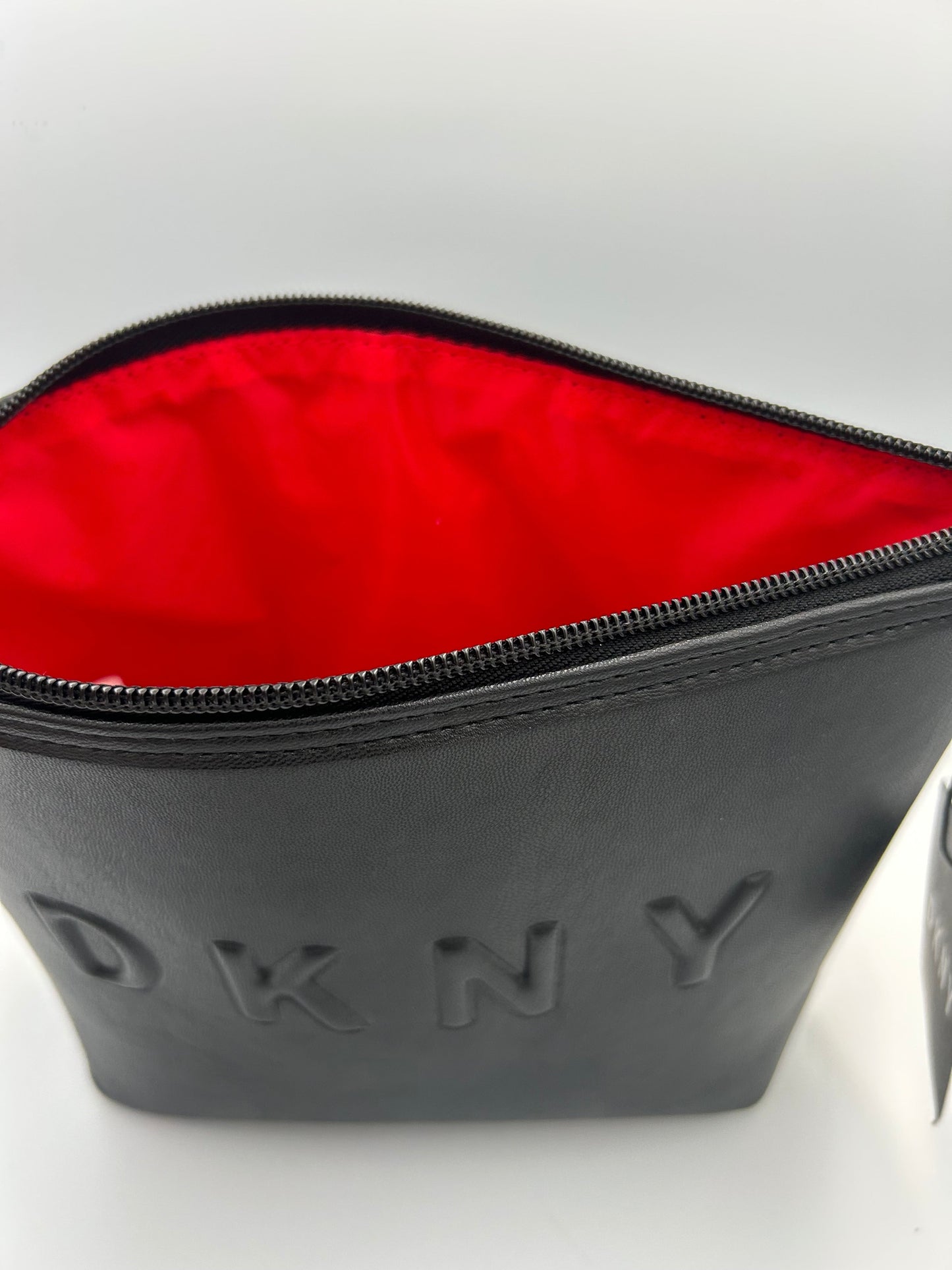Snyrtiveski DKNY Svört Central Iceland
