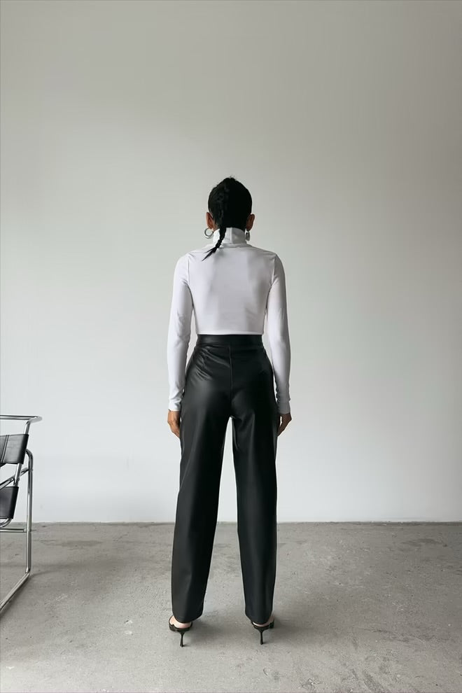 Joly Pleður Black