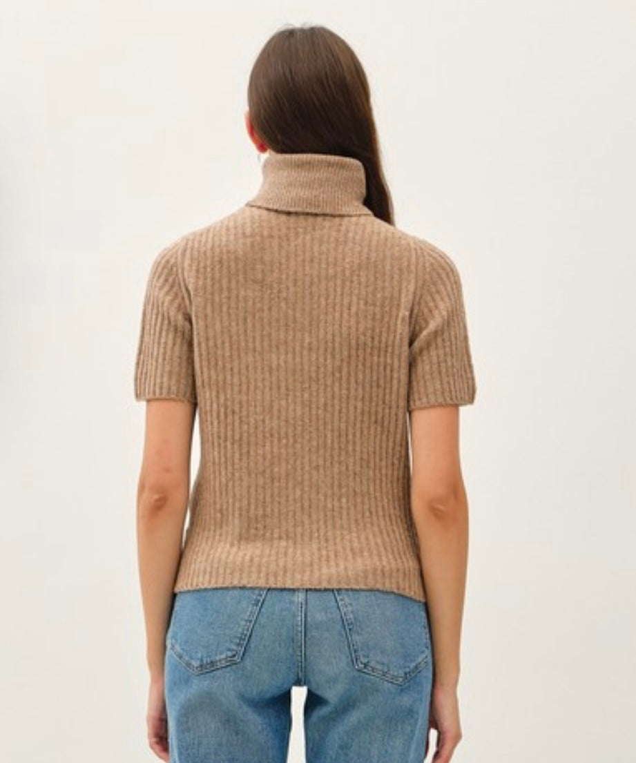 Carmen Turtleneck Peysa Central Iceland