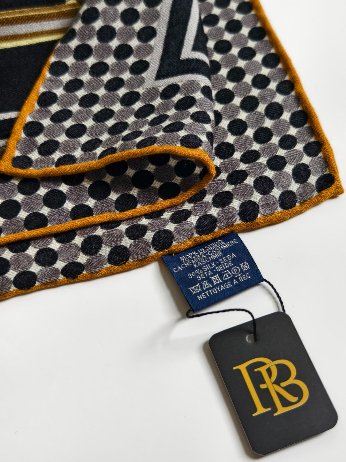 Royal Horse Scarf Svartur/Gylltur