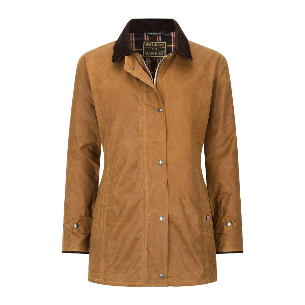 Wax Jakki Victoria Koníaks. Walker and Hawkes Jacket Color Central Iceland