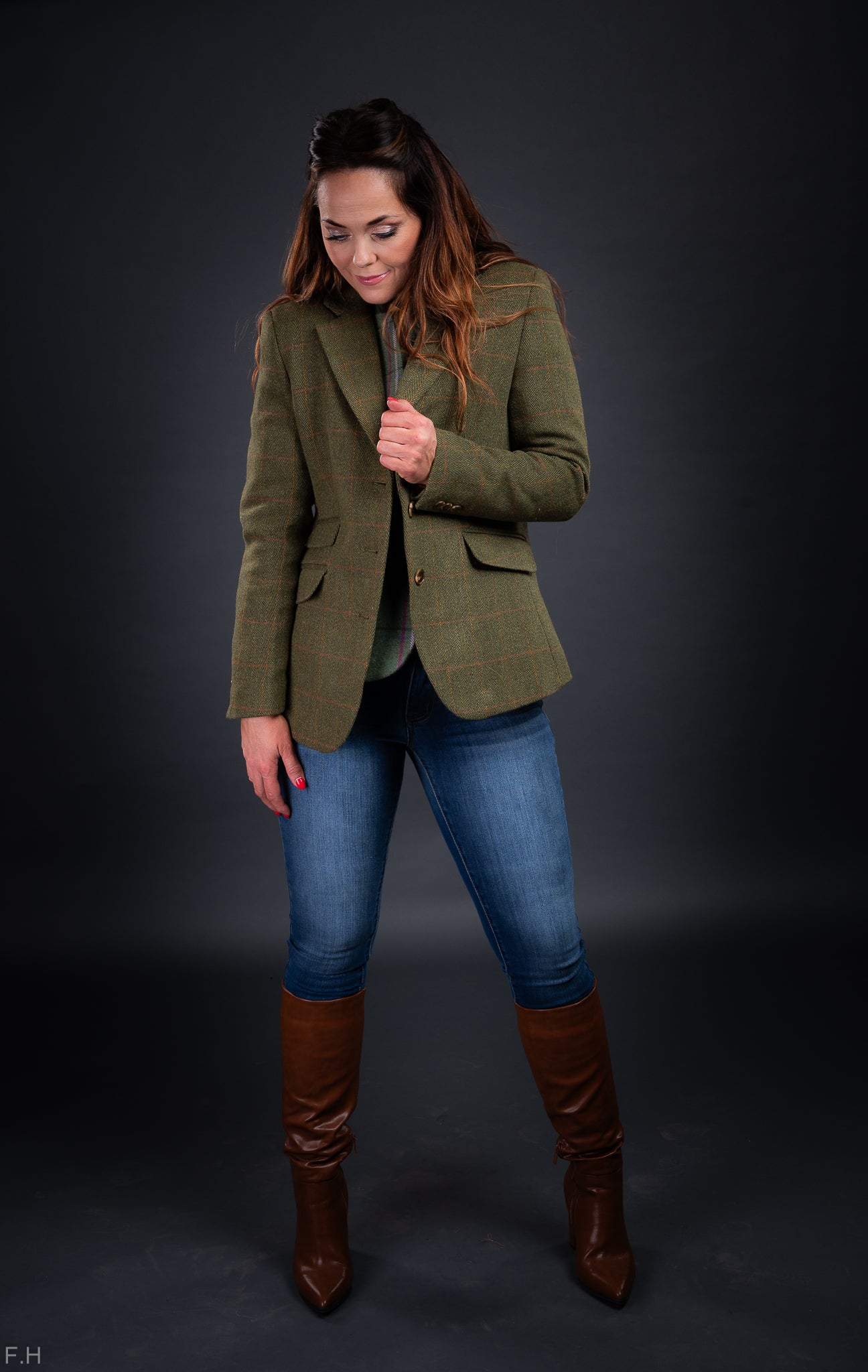 Blazer Derby Tweed Dark Sage. Walker and Hawkes – Ladies Mayland