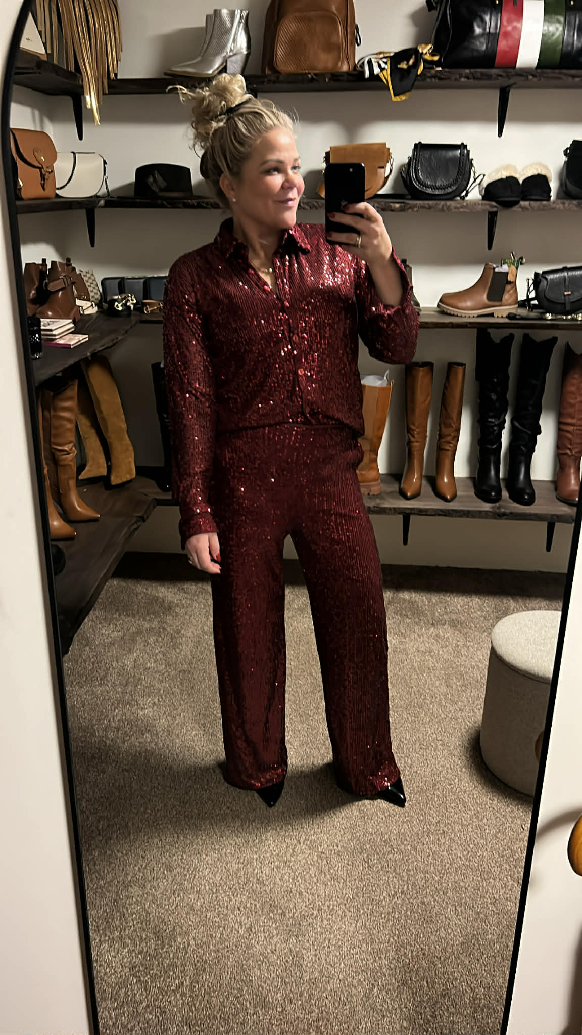 Aliza Pallíettu Burgundy