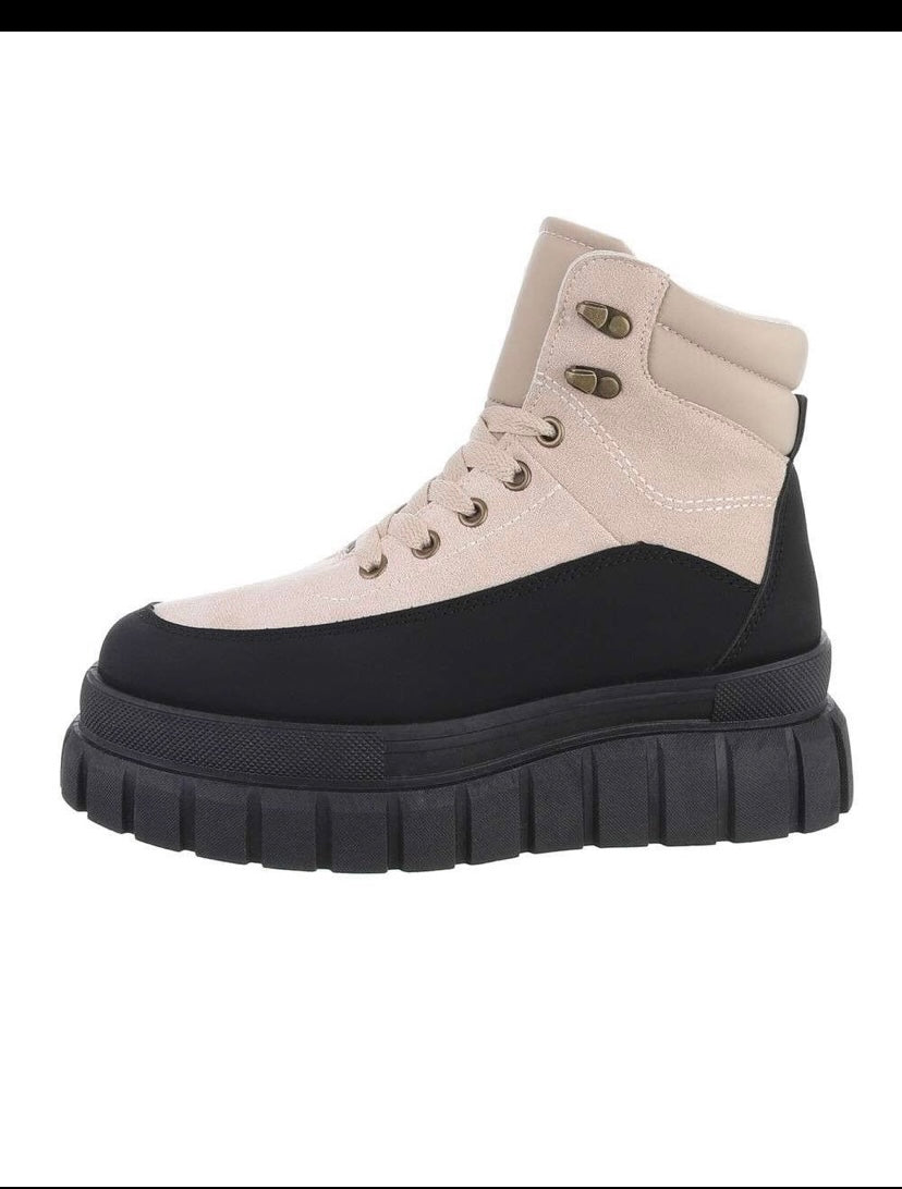 Bootcamp Beige/Black reim.