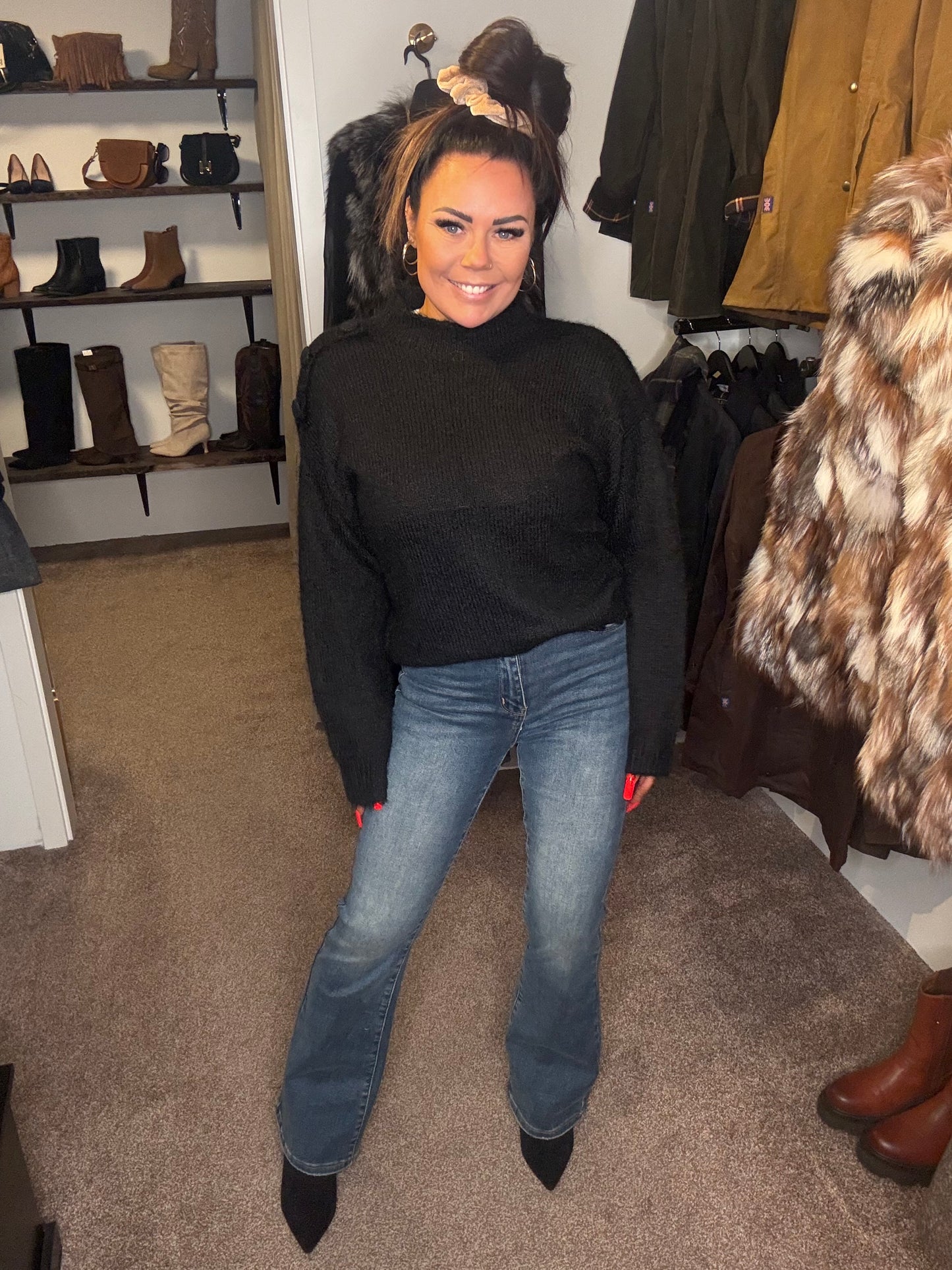 Haley peysa Black m/hnöppum