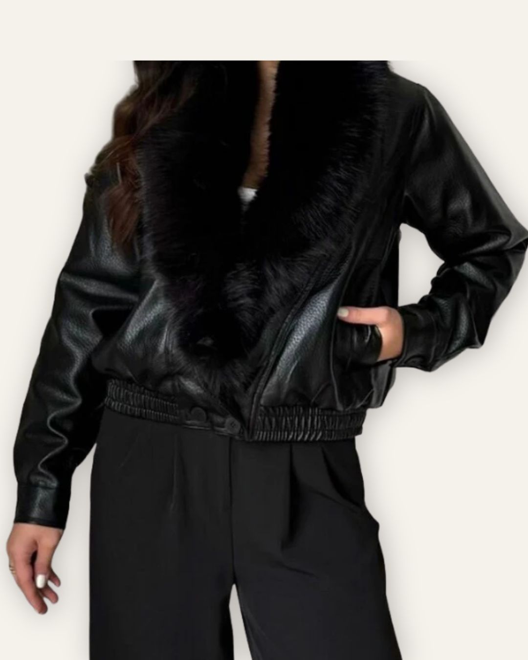 Vegan leður jakki / faux fur kraga.